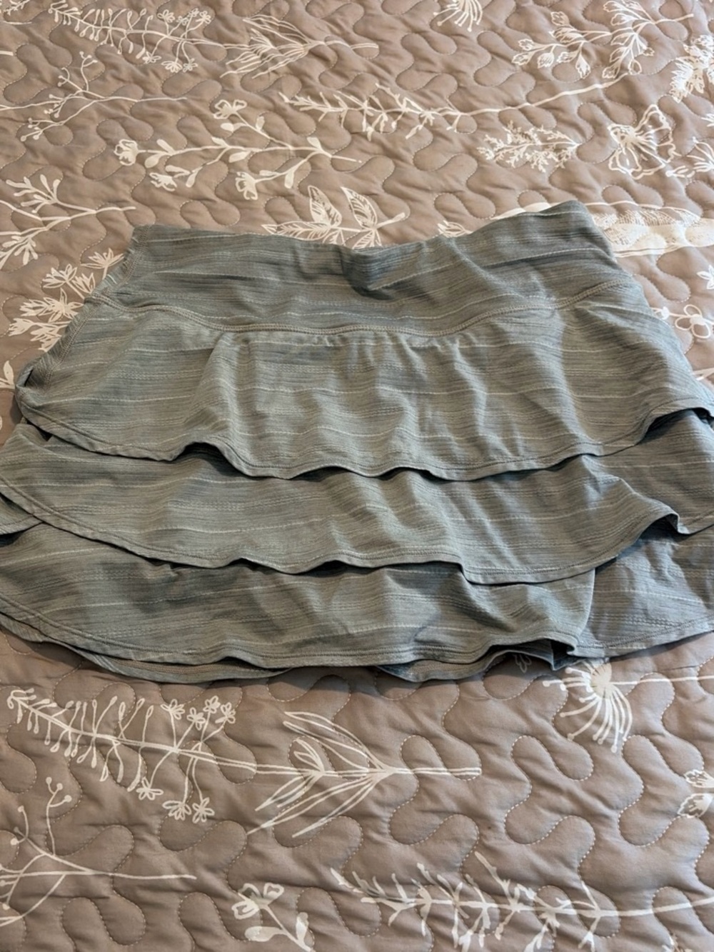 Athleta Layered Ruffle Skort in Heather Gray